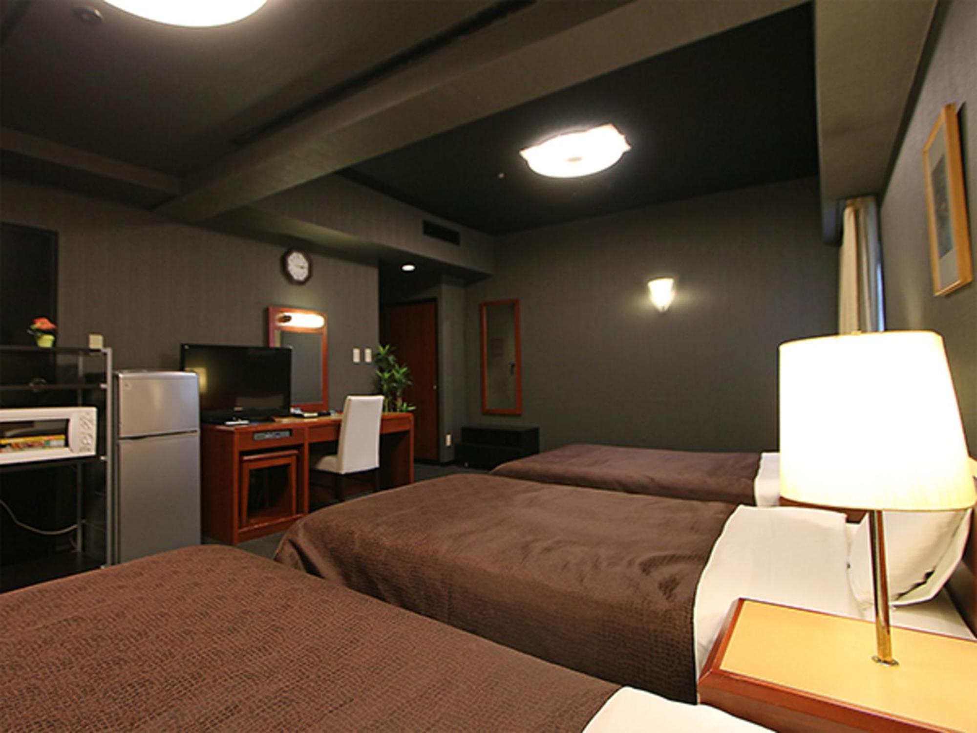 Hotel Livemax Budget Yokohama Tsurumi Экстерьер фото